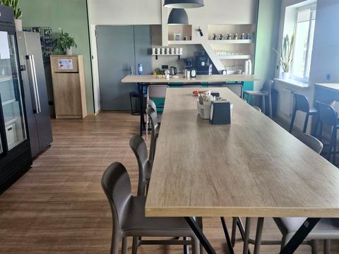 коммерческая по адресу Степана Бандеры просп. (Московський), 16Б