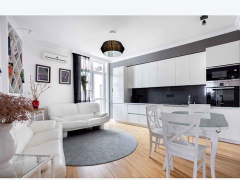 квартира за адресою Сім'ї Кульженків вул. (Петра Дегтяренка), 33