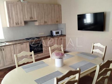 будинок за адресою с. Петропавлівська Борщагівка, Полтавська вул.