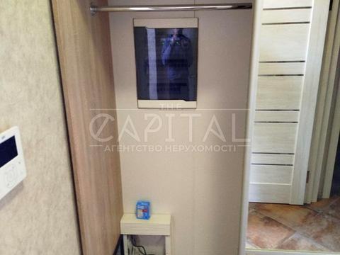 будинок за адресою с. Петропавлівська Борщагівка, Полтавська вул.