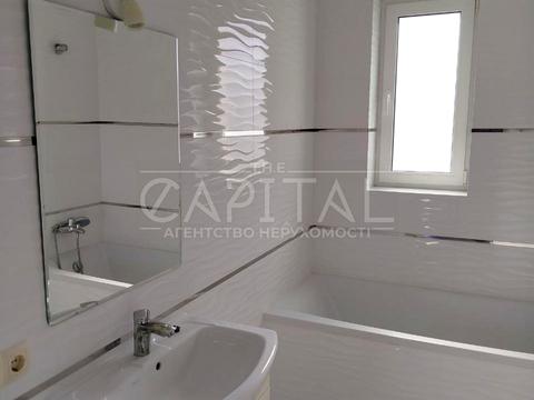 будинок за адресою с. Петропавлівська Борщагівка, Полтавська вул.