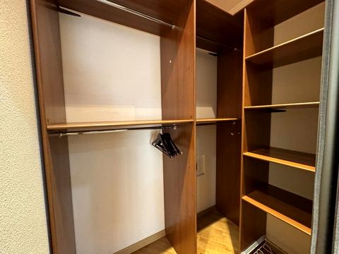 квартира по адресу Кловский спуск, 14/24