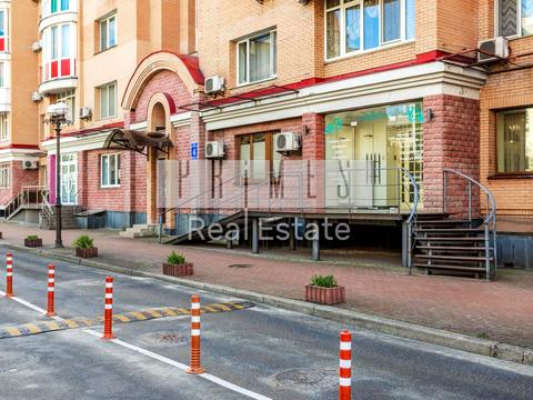 коммерческая по адресу Владимира Ивасюка просп. (Героїв Сталінграду), 4