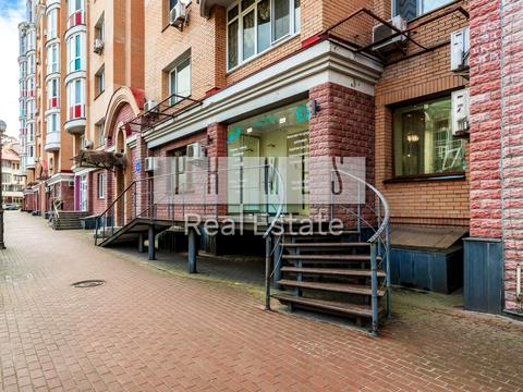 коммерческая по адресу Владимира Ивасюка просп. (Героїв Сталінграду), 4