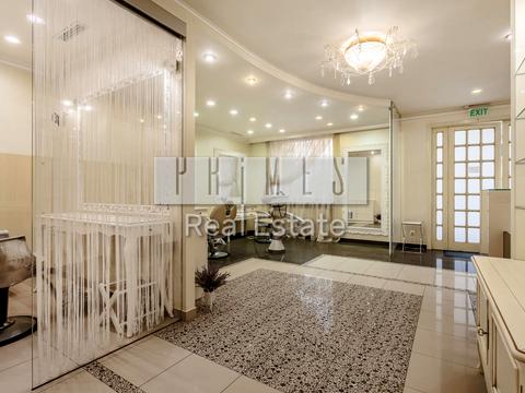 коммерческая по адресу Владимира Ивасюка просп. (Героїв Сталінграду), 4