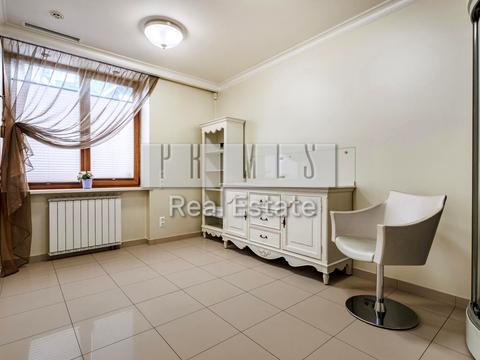 коммерческая по адресу Владимира Ивасюка просп. (Героїв Сталінграду), 4