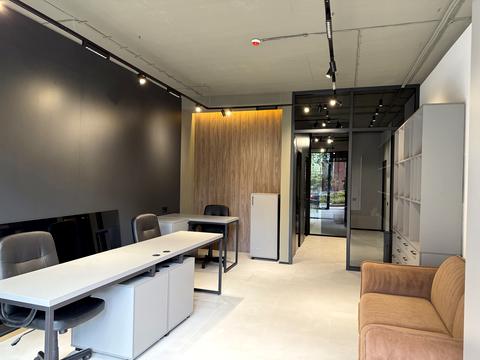 комерційна за адресою Замарстинівська вул. (Калініна), 40