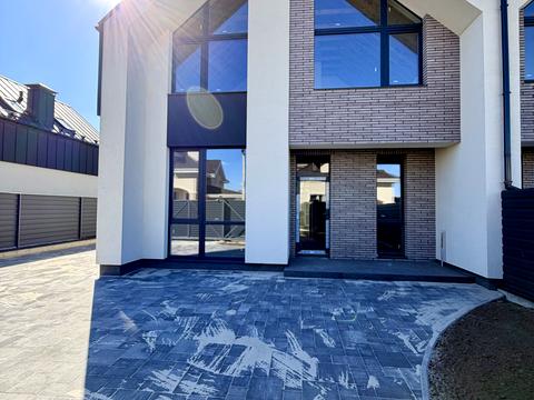 дом по адресу зарічна, 7