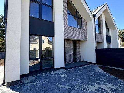 дом по адресу зарічна, 7