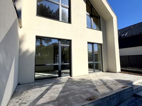 дом по адресу зарічна, 7