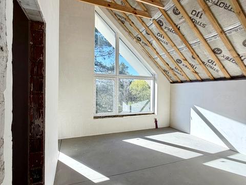 дом по адресу зарічна, 7