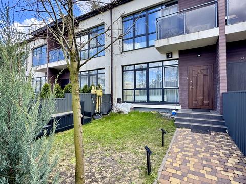 будинок за адресою Ірпінь, Найкраща вул. (Ломоносова), 1