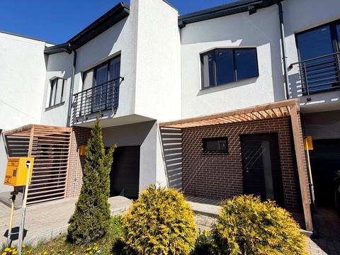 будинок за адресою Дорошенка