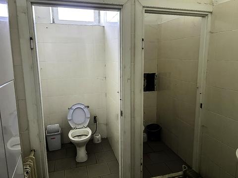 коммерческая по адресу Степана Бандеры просп., 11