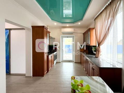 дом по адресу Жовтнева