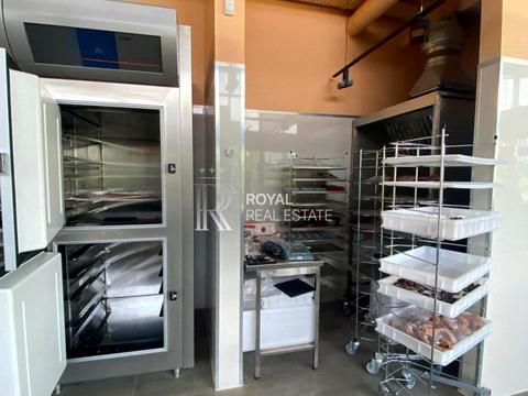 коммерческая по адресу Європейська, 1