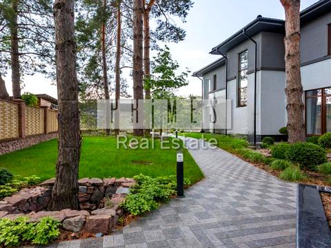 будинок за адресою Андрія Малишка