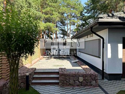 будинок за адресою Андрія Малишка