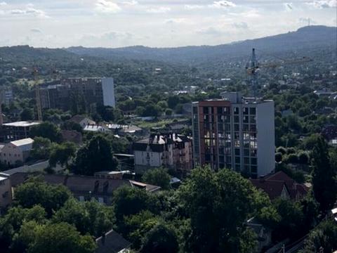 квартира за адресою Героїв Майдану вул. (Червоноармійська), (Будинок)