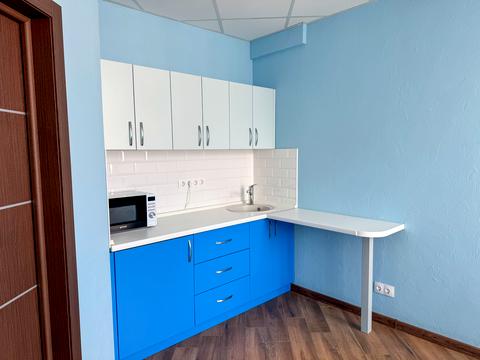 комерційна за адресою Бориса Гмирі вул., 8-Б