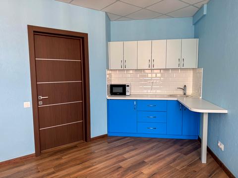 комерційна за адресою Бориса Гмирі вул., 8-Б