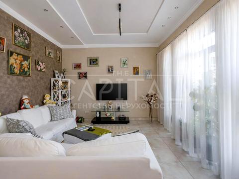 будинок за адресою Райдужна вул., 33