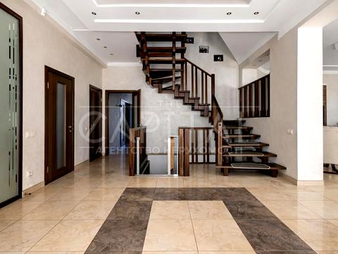 будинок за адресою Райдужна вул., 33