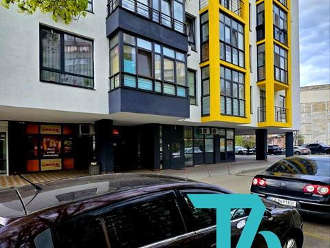 комерційна за адресою Юності вул., 8-А