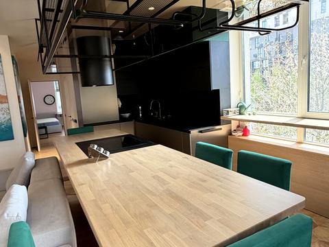 квартира за адресою Салютна вул., 2к6