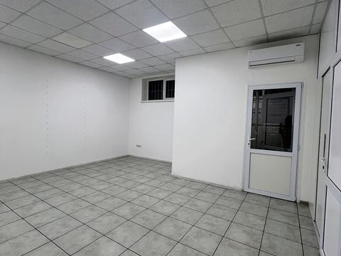 комерційна за адресою Героїв Небесної Сотні просп., 32/1