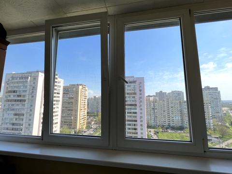 квартира за адресою Лариси Руденко вул., 10-Г