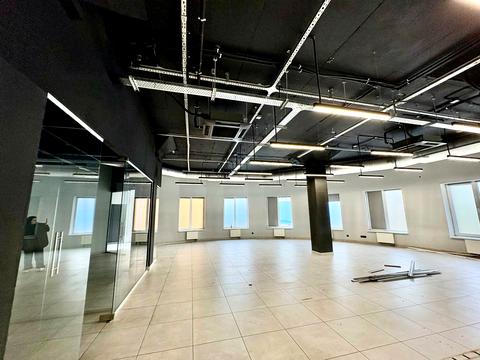 комерційна за адресою Крутогірний узвіз (Рогальова), 28