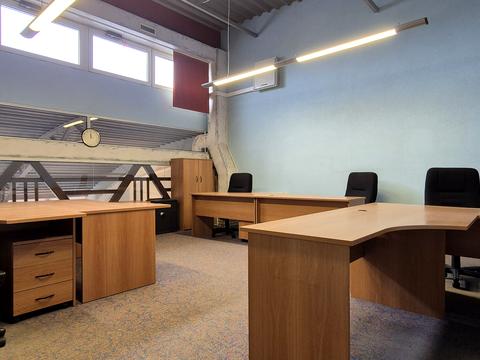 комерційна за адресою Дегтярівська вул., 33-Б