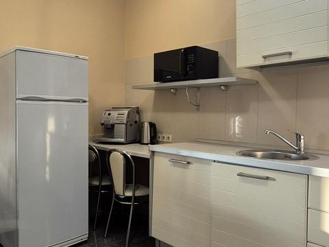 комерційна за адресою Дегтярівська вул., 33-Б