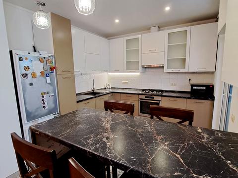 квартира за адресою Угорська вул., 14а