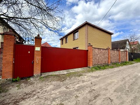 дом по адресу Леоніда Каденюка ул.