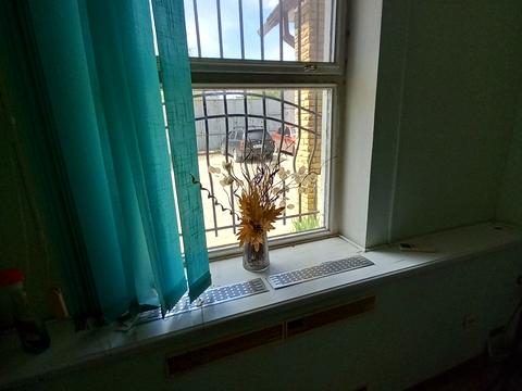 комерційна за адресою Праці просп., 15