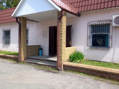 комерційна за адресою Праці просп., 15