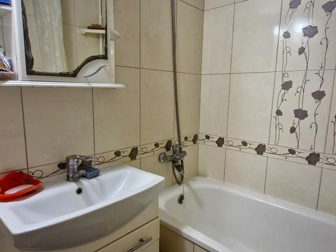 кімната за адресою Івана Кавалерідзе вул. (), 8