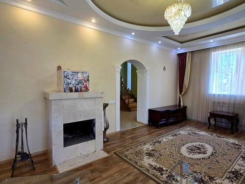 будинок за адресою с. Старі Петрівці, вул. Князя Святослава