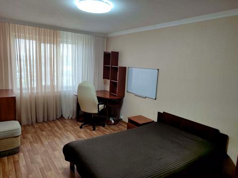 квартира за адресою Левка Лук'яненка вул. (Маршала Тимошенка), 13