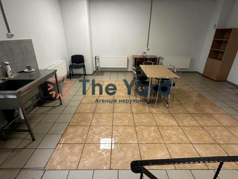 комерційна за адресою Малинська вул., 5