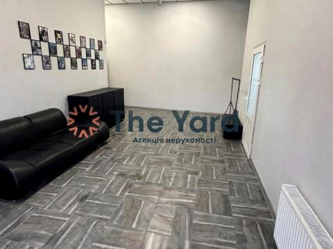 комерційна за адресою Малинська вул., 5