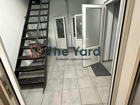 комерційна за адресою Малинська вул., 5