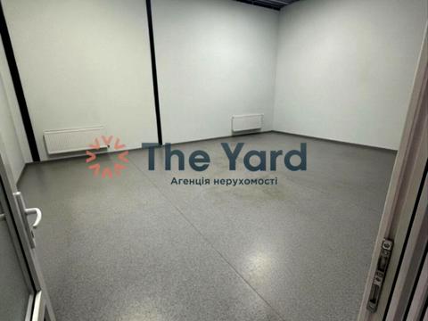 комерційна за адресою Малинська вул., 5