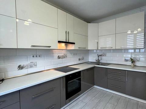 квартира за адресою Академіка Глушкова просп., 9-Г