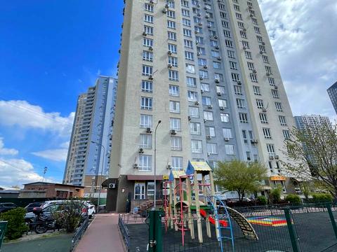 квартира за адресою Академіка Глушкова просп., 9-Г