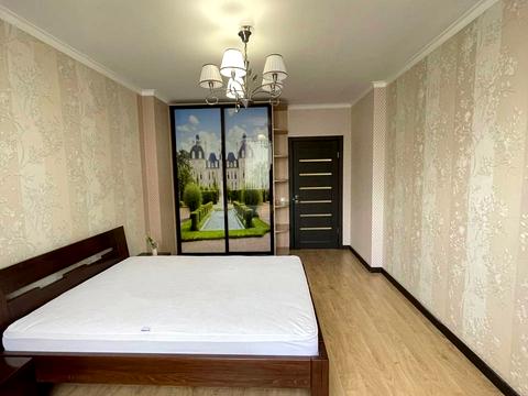 квартира за адресою Академіка Глушкова просп., 9-Г