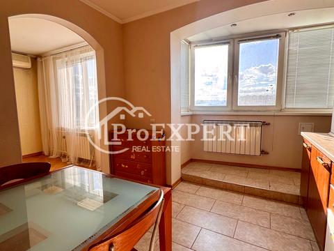 квартира за адресою Князя Романа Мстиславича вул. (Генерала Жмаченка), 8