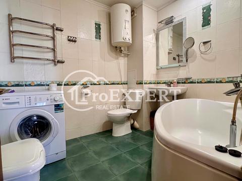 квартира за адресою Князя Романа Мстиславича вул. (Генерала Жмаченка), 8